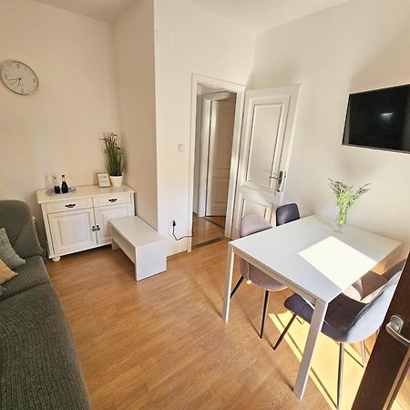 Apartmani Majic Макарська Екстер'єр фото