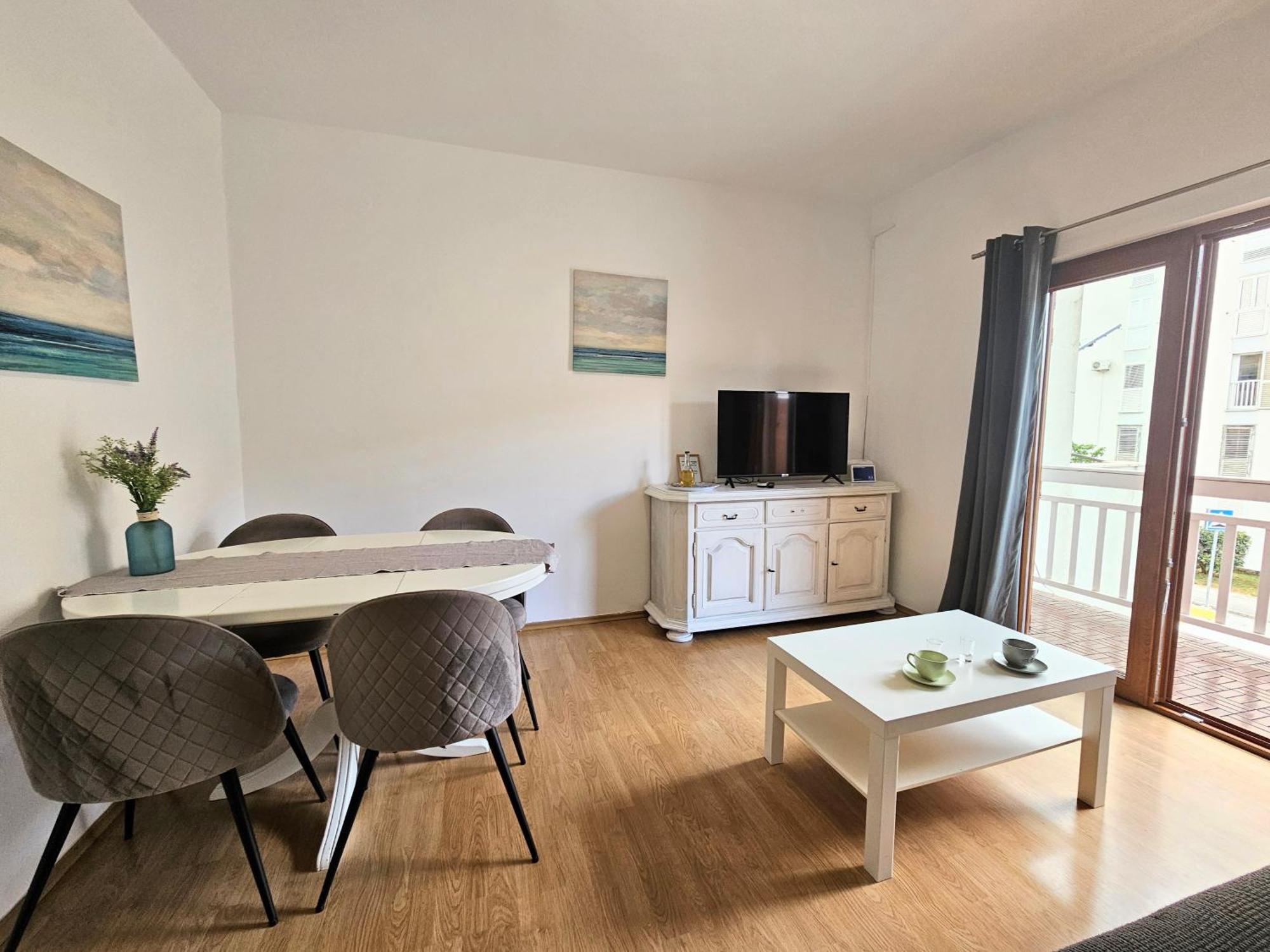 Apartmani Majic Макарська Екстер'єр фото