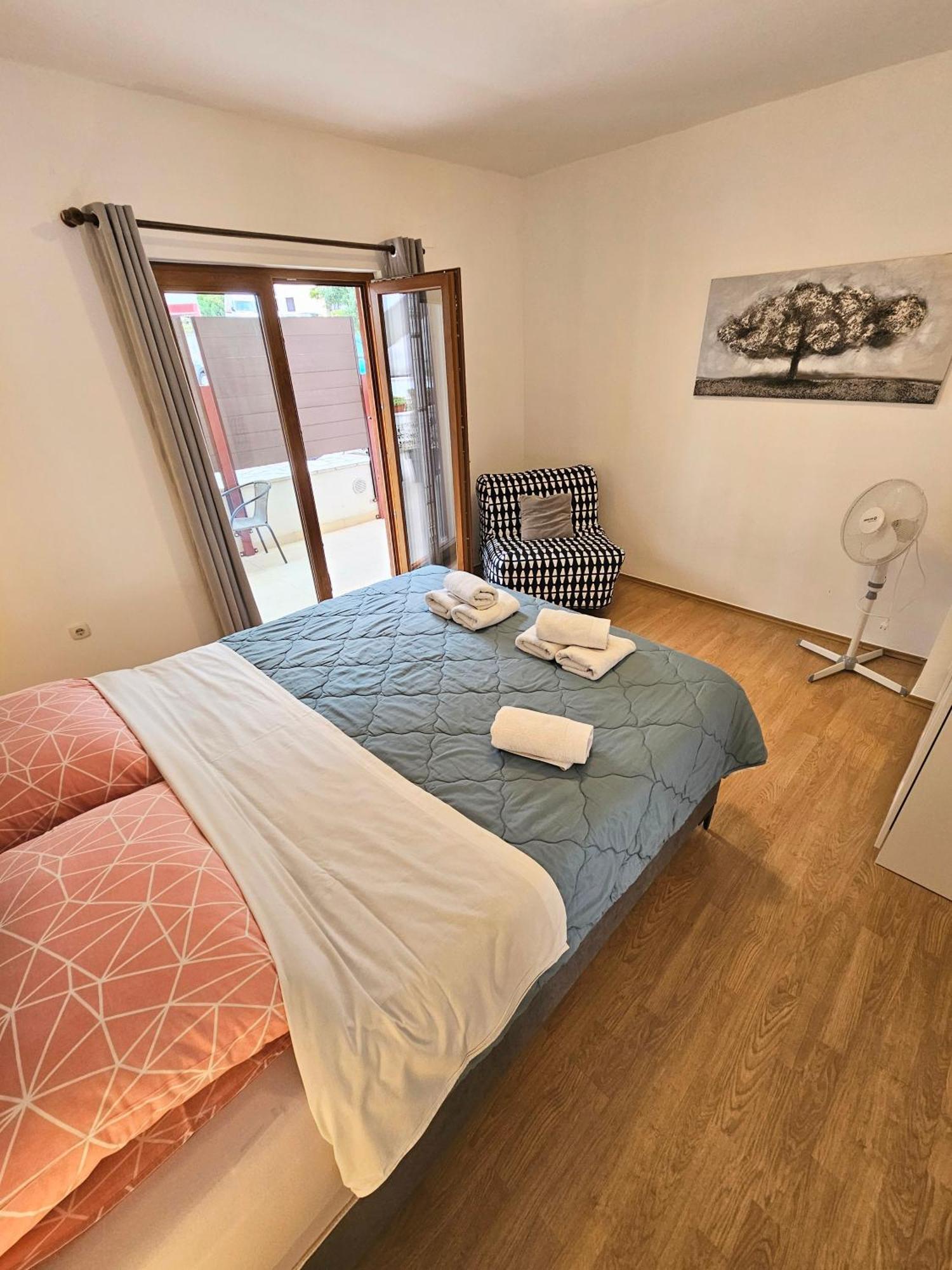Apartmani Majic Макарська Екстер'єр фото